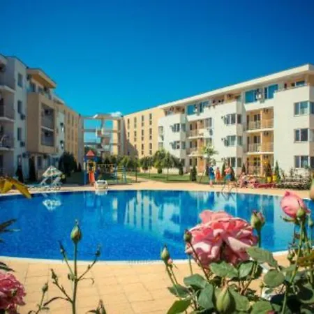 Family, Friendly 2 Bed Sunny Beach